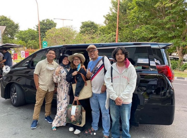 Dikira Kena <i>Prank</i>, Begini Kronologi Uya Kuya Ditipu Agen Perjalanan