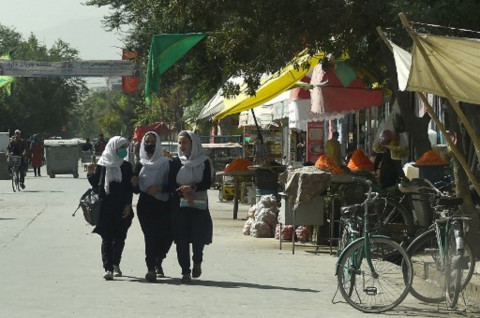 Remaja Perempuan Afghanistan Khawatirkan Pendidikan di Bawah Taliban