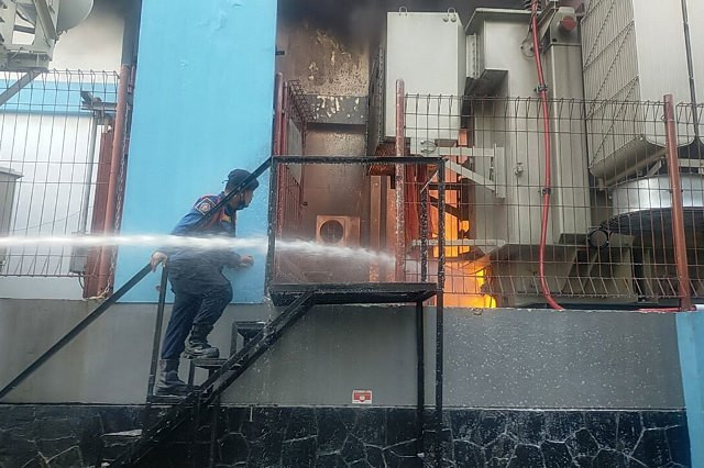 Gardu Induk Kebon Jeruk Kebakaran, 70% Listrik di Wilayah Terdampak Mulai Normal