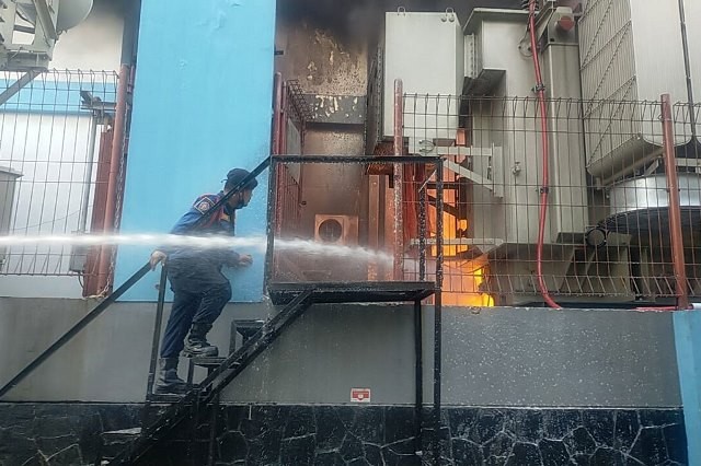 Kebakaran Gardu Induk Kebon Jeruk, 3 Wilayah di Jakarta Barat Masih Padam
