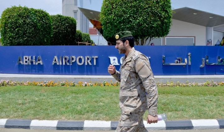 Serangan Drone Houthi Dicegat di Bandara Arab Saudi, 4 Pekerja Terluka