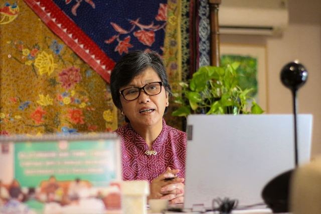 Menurut Lestari Moerdijat, berbagai upaya perlindungan terhadap lansia dari ancaman covid-19 harus segera dilakukan. (Foto: Dok. Instagram resmi Lestari Moerdijat/@lestarimoerdijat)