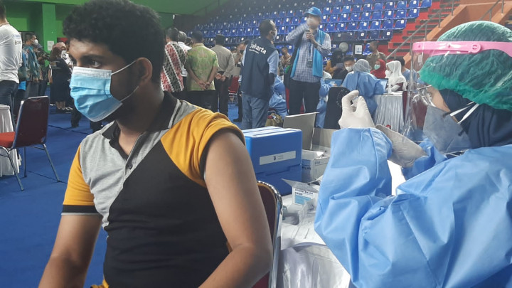 DKI Berikan Vaksin Covid-19 untuk Pencari Suaka