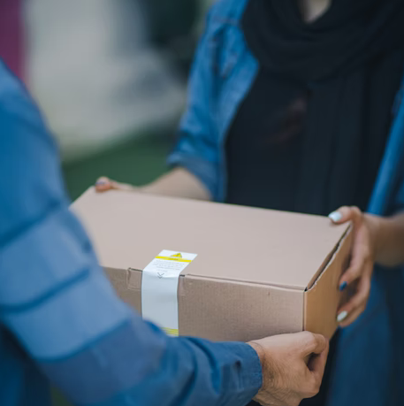 Pastikan kamu menulis alamat dengan lengkap untuk memudahkan kurir dalam mengantarkan barang. (Foto: Ilustrasi. Dok. Unsplash.com)
