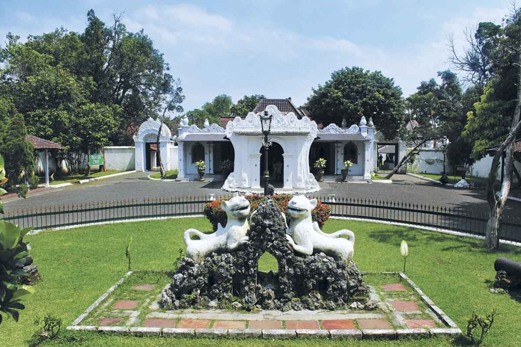Keraton Kasepuhan, salah satu objek wisata Kota Cirebon. (Foto: Cirebonkota.go.id)