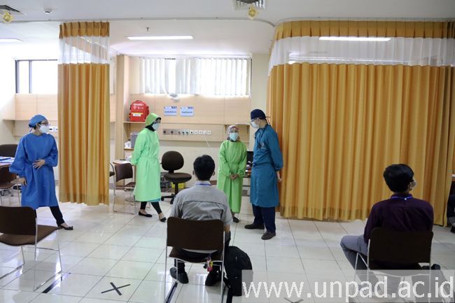 Uji Klinis: Keunggulan Vaksin Zifivax Efikasi Lebih Tinggi, KIPI Setara Sinovac