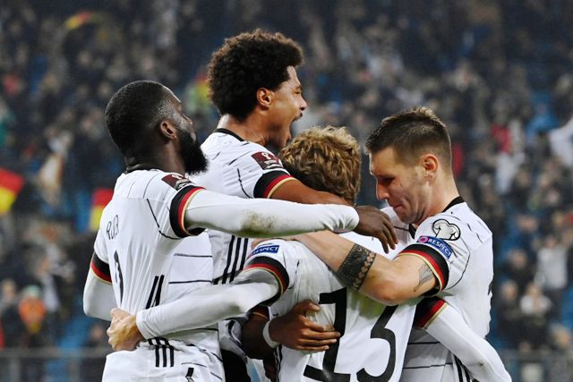 Jerman dan Belanda Raih Tiga Poin