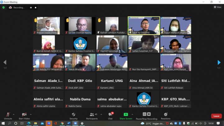 Penulis Muda di Gorontalo Diberi Pembinaan Literasi