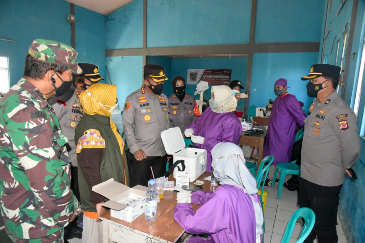 12 Ribu Warga Ikuti Vaksinasi Massal di Polresta Cirebon