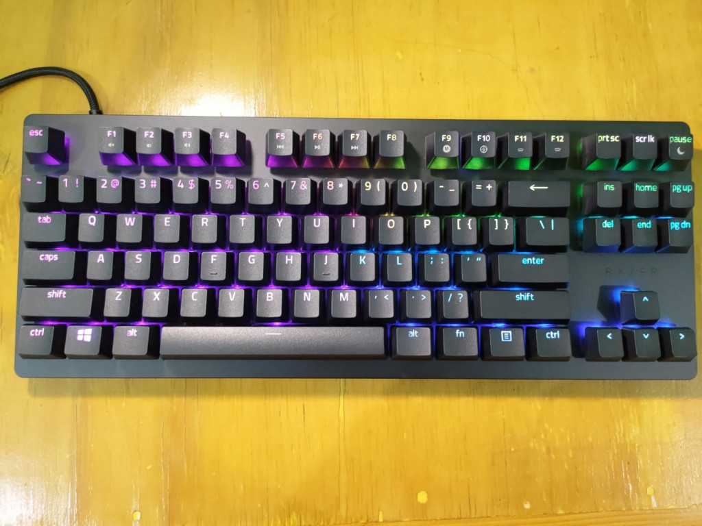Razer Huntsman V2 Tenkeyles (TKL).