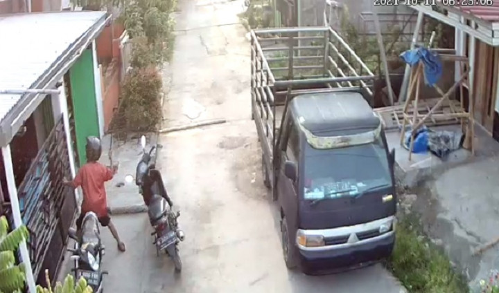 Dituduh <i>Nyolong</i> WiFi, Warga Bekasi Dibacok Tetangga Pakai Kapak