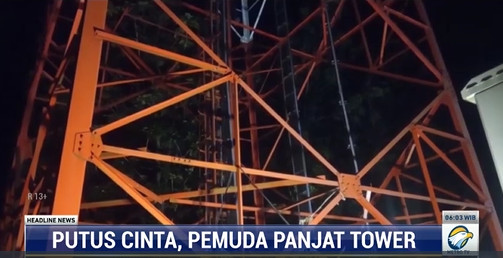Galau Putus Cinta, Pemuda di Karanganyar Panjat Tower 50 Meter