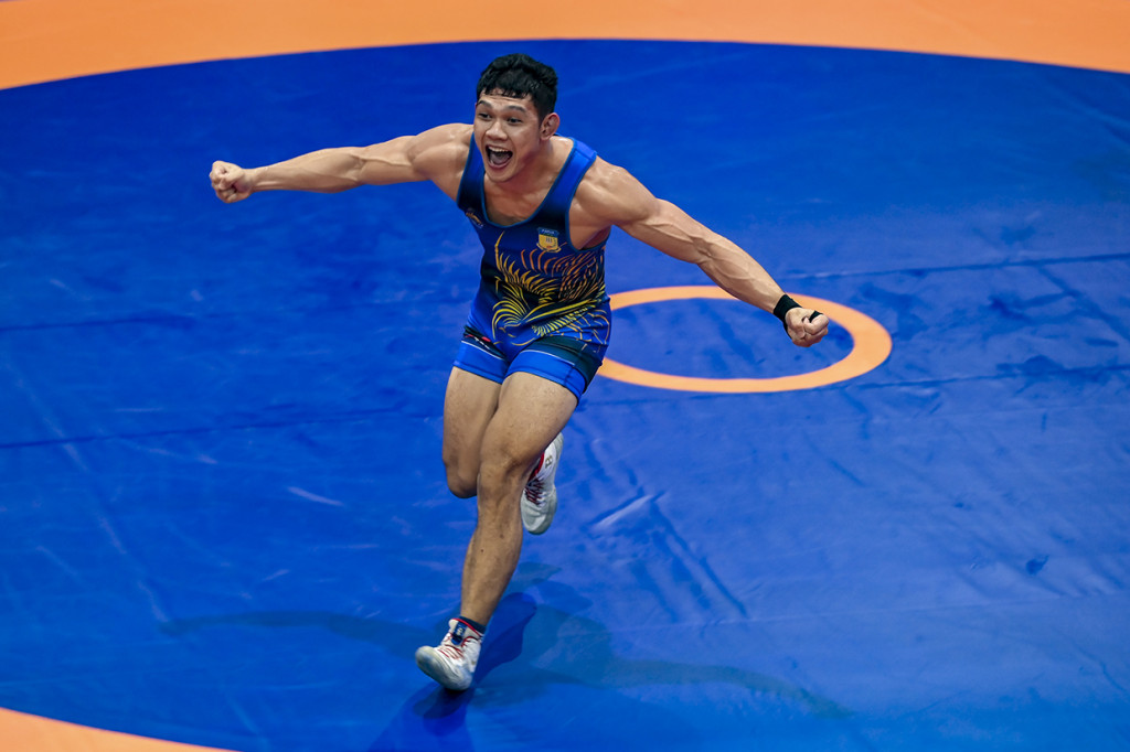 PON Papua: Reyna Fadli Sumbang Emas untuk Tuan Rumah dari Gulat