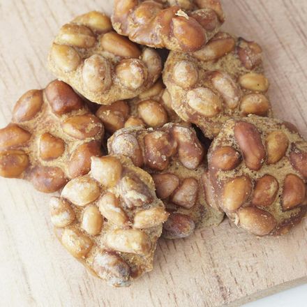 Ini resep membuat ampyang kacang antigagal. (Foto: Dok. Endeus TV)