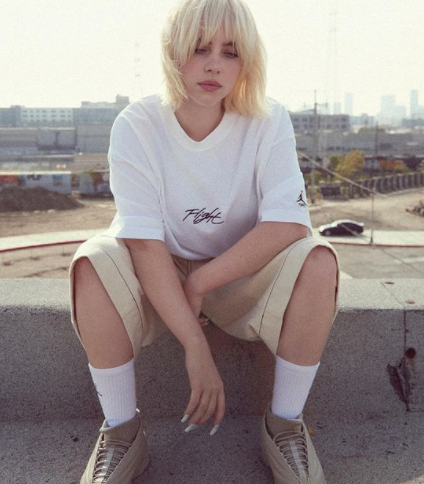 Billie Eilish bersama Nike menghadirkan kolaborasi  Billie Eilish X Air Jordan yang resmi dirilis pada 30 September. (Foto: Dok. Instagram/@billieeilish)