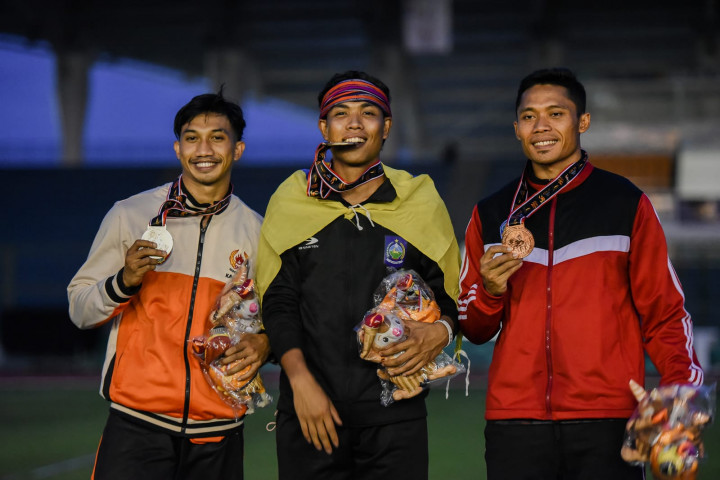 Penampilan Berbeda Lalu Muhammad Zohri di PON Papua