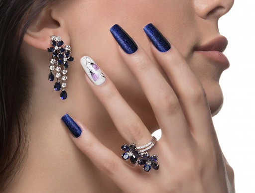 5 Desain Nail Art yang akan Tren, Mulai dari Retro hingga Snakeskin