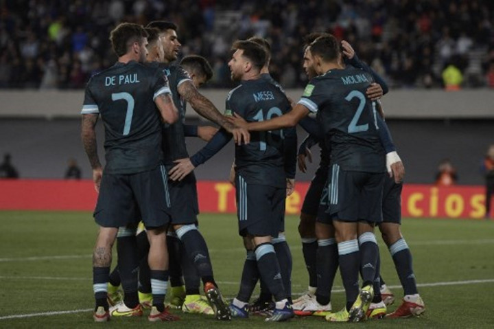 Argentina vs Peru: Tuan Rumah Menang Tipis