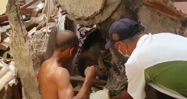 <i>Crane</i> Jatuh Timpa Rumah Warga di Depok