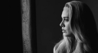 Adele Sebut Album Barunya Sebagai Surat Untuk Sang Buah Hati<script async src=