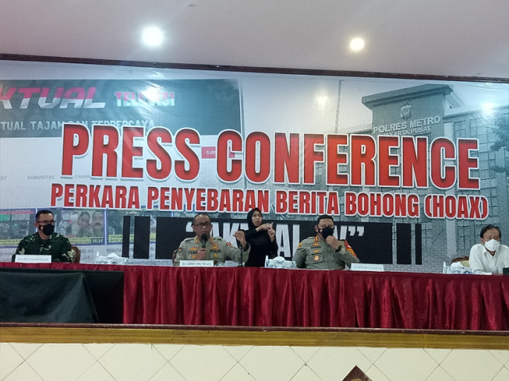 Direktur TV Swasta Penyebar Provokasi di <i>YouTube</i> Raup Untung Rp2 Miliar