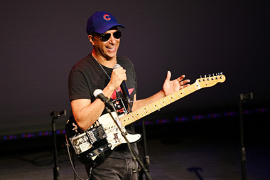 Tom Morello Resmi Rilis Album Solo Terbaru, Berkolaborasi dengan Musisi Terbaik Dunia