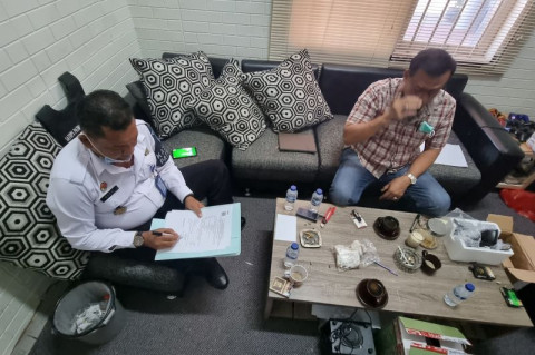 Petugas Lapas Surabaya Gagalkan Penyelundupan Narkotika Dalam Speaker Aktif