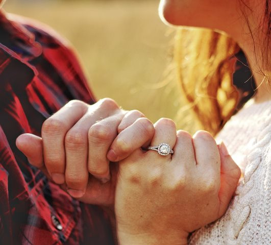 Bagaimana Hubungan Berpasangan Lebih Kuat Selama Pandemi?