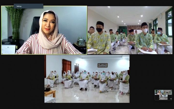 Metro TV Berbagi Kembali Gelar Pelatihan <i>Public Speaking</i> untuk Santri Al Hamid