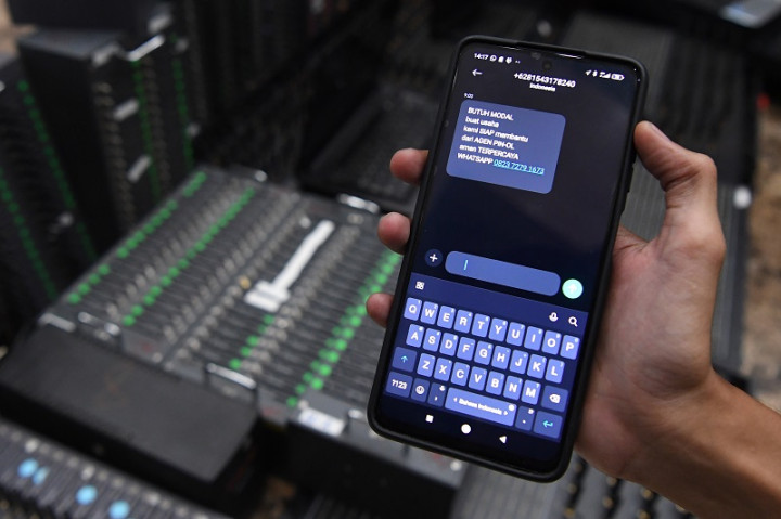 Polda Jateng Bongkar Kasus Pinjol Ilegal dan Skimming ATM