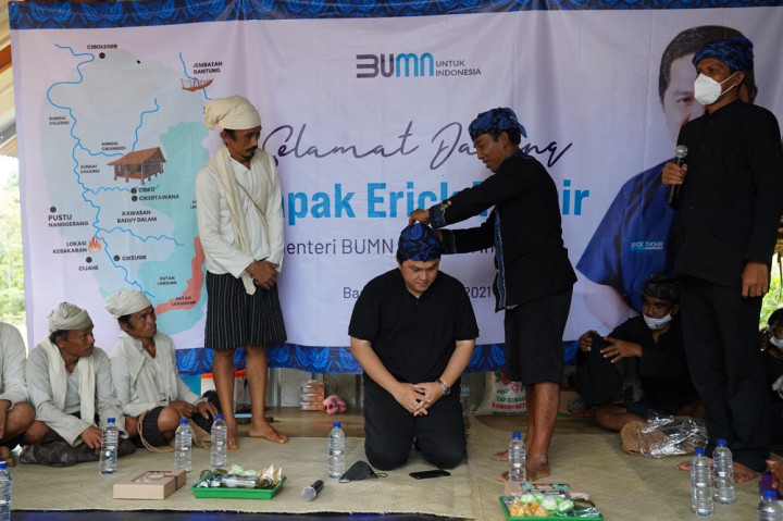 Bantu Korban Kebakaran di Badui, Erick Thohir Dapat Gelar Adat