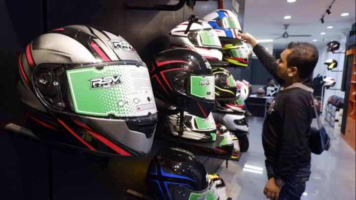 Arti Stiker Snell, DOT, dan ECE Di Helm