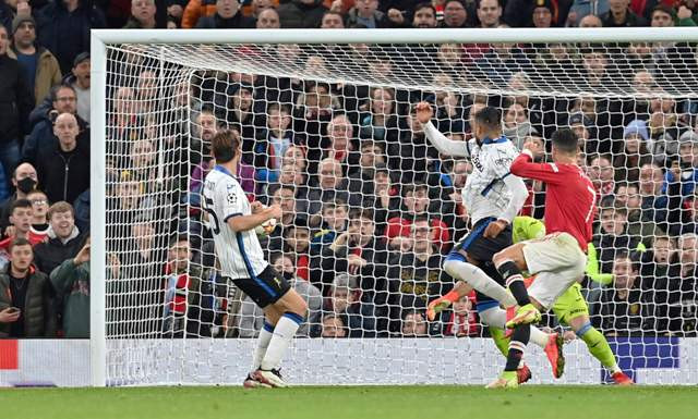 Gol Penentu Ronaldo Kembali Bawa MU Menang