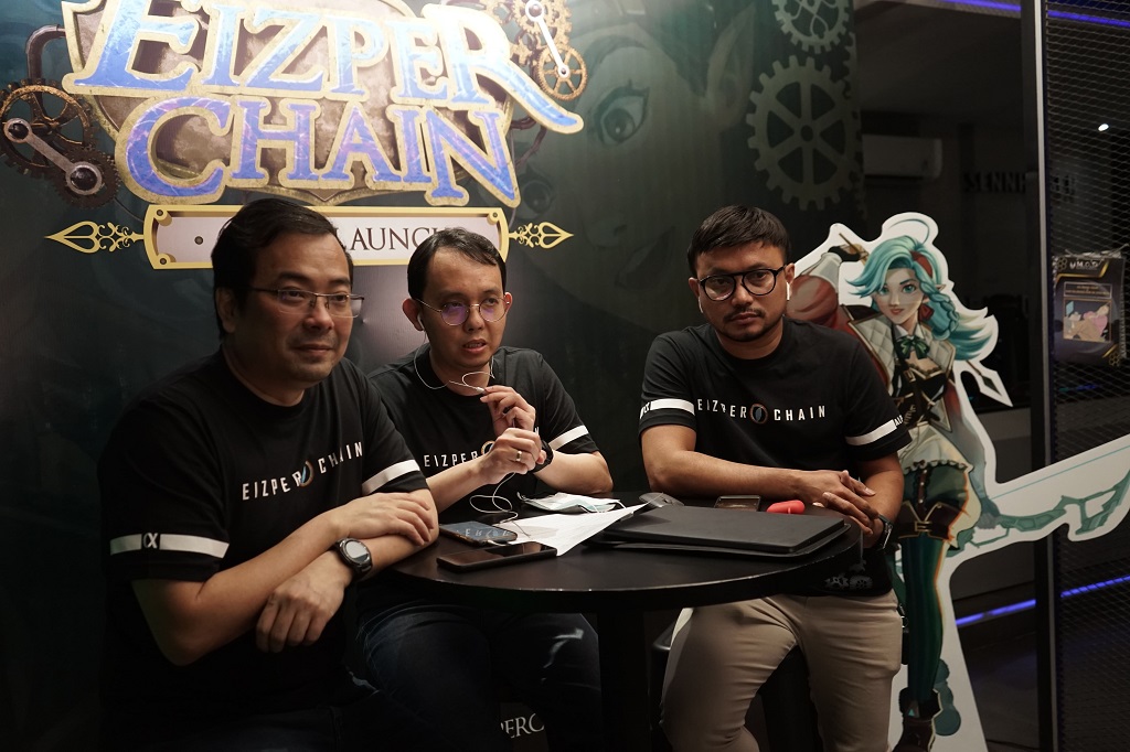 Peluncuran tahap alpha Eizper Chain.