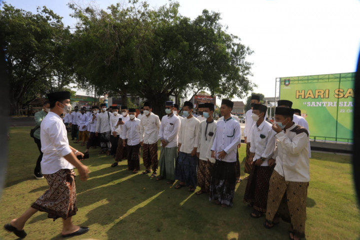 Gibran Sebut Kiai dan Santri Berperan Sukseskan Vaksinasi Covid-19