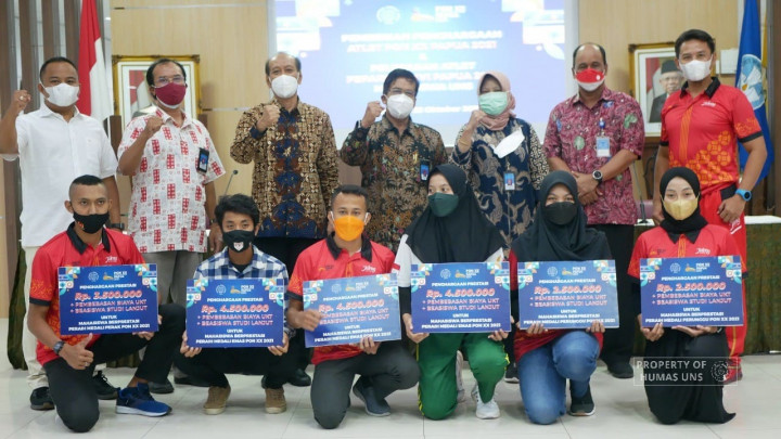 Raih Medali di PON XX Papua, Mahasiswa UNS 'Diguyur' Bonus Melimpah