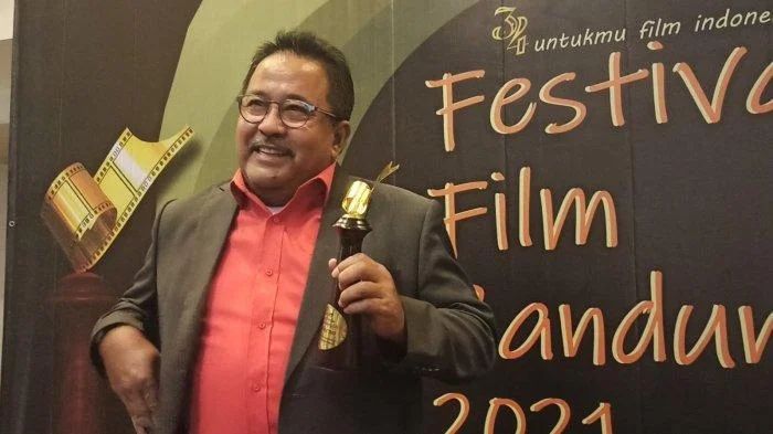 Rano Karno Raih <i>Lifetime Achievement</i> atas Dedikasi di Dunia Film
