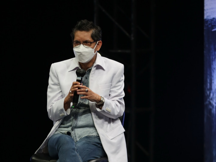 VUI Lovers Mengeluh Pacar Sibuk Nge-game, Dokter Boyke Berikan Saran