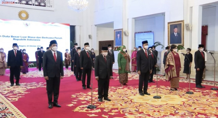 President Jokowi Inaugurates 17 Indonesian Ambassadors