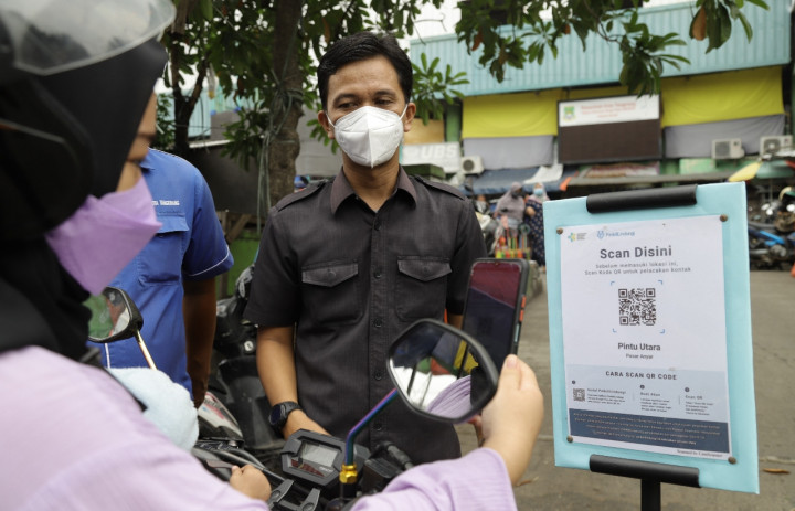 2 Pasar Tradisional di Kota Tangerang Uji Coba Penerapan Aplikasi PeduliLindungi