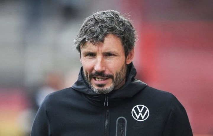 Delapan Laga tak Pernah Menang, Wolfsburg Pecat Van Bommel