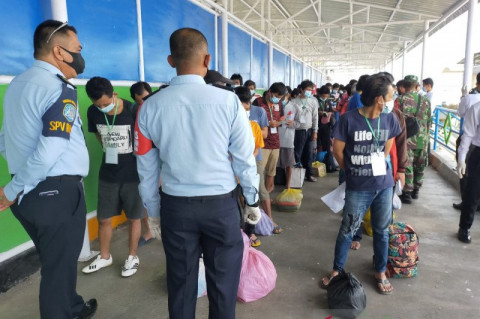 14 TKI Ilegal Deportasi dari Malaysia di Nunukan Positif Covid-19