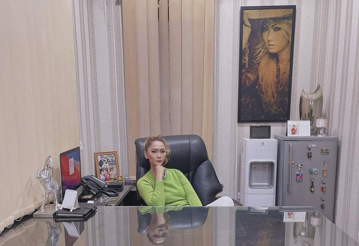 Tempat Karaoke Masih Tutup, Inul 'Mengadu' ke Jokowi dan Luhut: Seperti Dianaktirikan