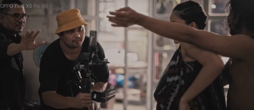 Behind the Science film Siklus dengan menggunakan smartphone secara vertikal (Foto: Youtube Oppo Indonesia)
