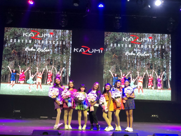 Rieka Roslan Buat Grup Vokal Anak-anak Bernama Kazumi