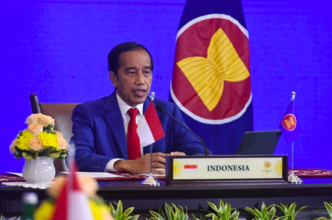 Populer Internasional: Jokowi Sayangkan Sikap Myanmar Hingga Pramugari Italia Copot Seragam