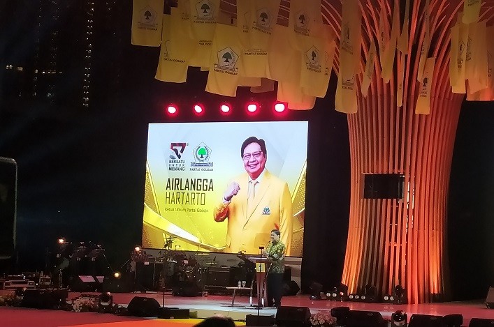 Pengamat: Spanduk UMKM Airlangga Strategi untuk Lebih Dikenal Masyarakat Kecil