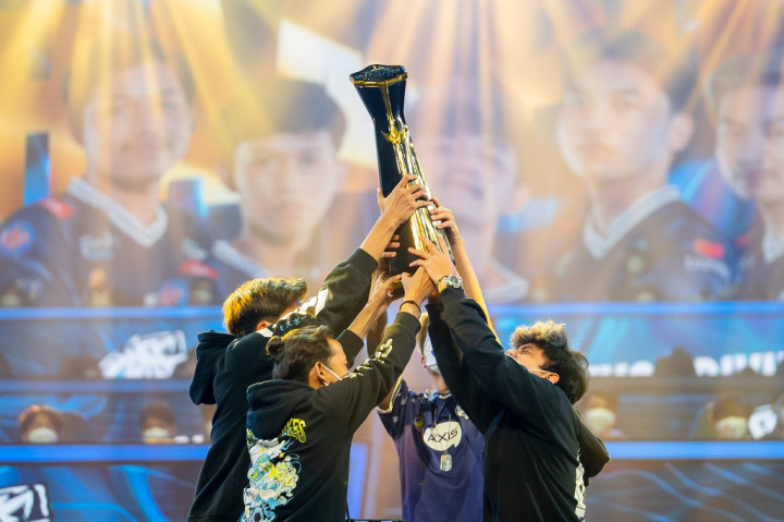 Evos Divine Juara Bertahan Free Fire Indonesia Master 2021