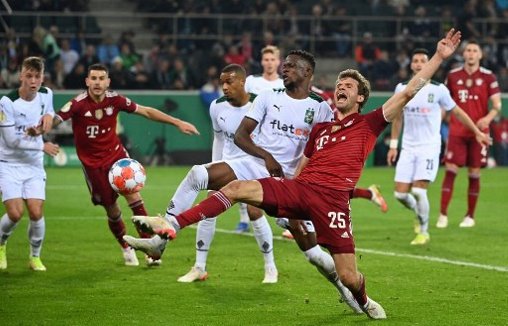 Borussia Moenchengladbach vs Bayern Muenchen. (Foto: AFP/Ina Fassbender)