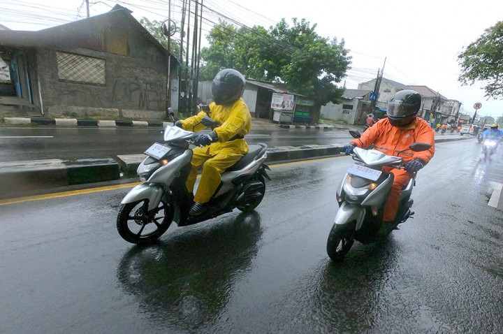 Masuk Ke Musim Hujan, Siapkan Kondisi Badan & Gaya Berkendara